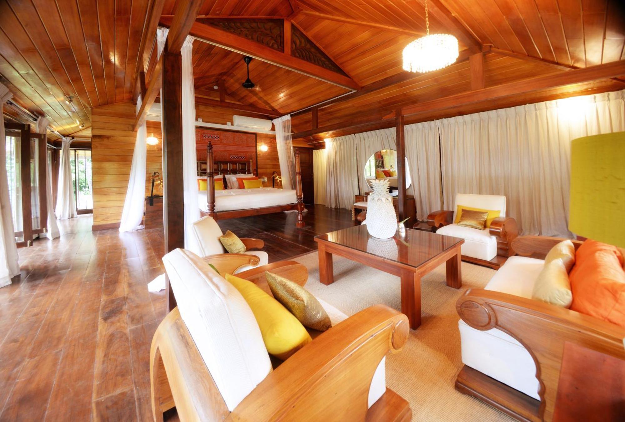 The Flame Tree Estate & Hotel Канди Стая снимка